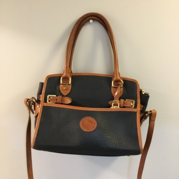 Dooney & Bourke Handbags - Dooney & Bourke vintage handbag with crossbody straps